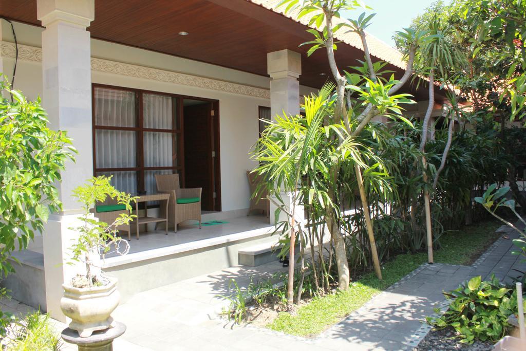Mona Homestay Санур Екстер'єр фото